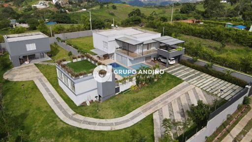 Casa Campestre en venta Santander Lebríja Lebríja 2500 m2 Habitaciones 6 Baños 4 Garajes 8 Precio $1900000000