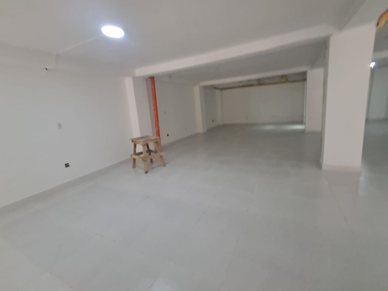 Local en arriendo Antioquia Medellín Miraflores 160 m2 Habitaciones 0 Baños 1 Garajes 0 Precio $8200000