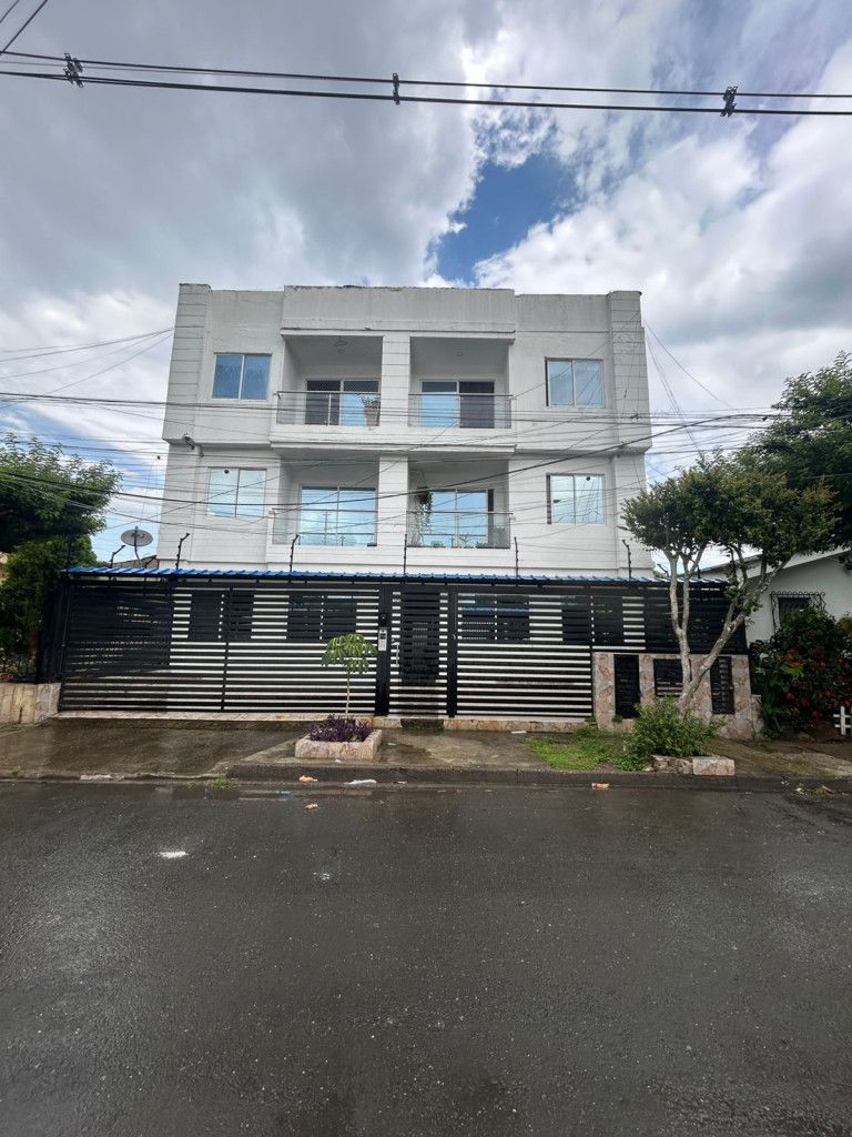 Apartamento en arriendo Valle Del Cauca Cali Urbanización La Flora 40 m2 Habitaciones 2 Baños 1 Garajes 0 Precio $1200000