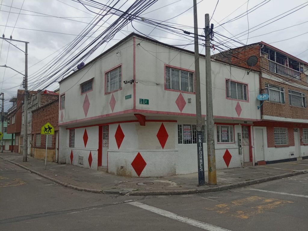 Apartamento en arriendo Cundinamarca Bogotá San Jose 80 m2 Habitaciones 2 Baños 2 Garajes 0 Precio $1200000