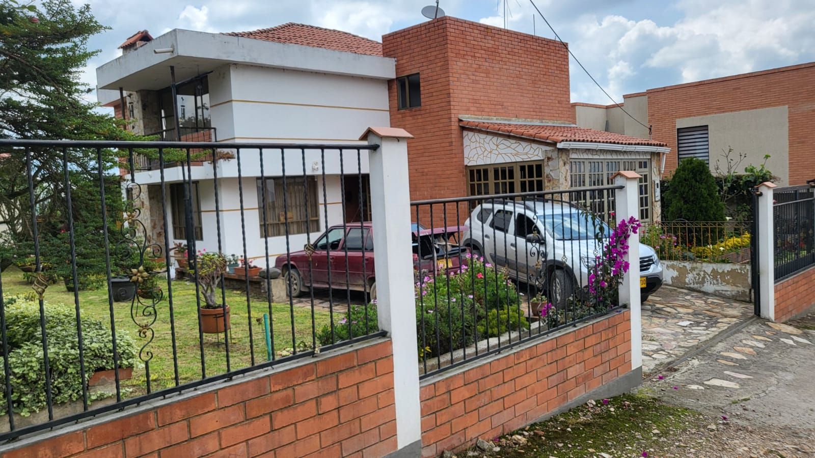 Casa Campestre en venta Cundinamarca Cogua Cogua 240 m2 Habitaciones 3 Baños 4 Garajes 4 Precio $800000000