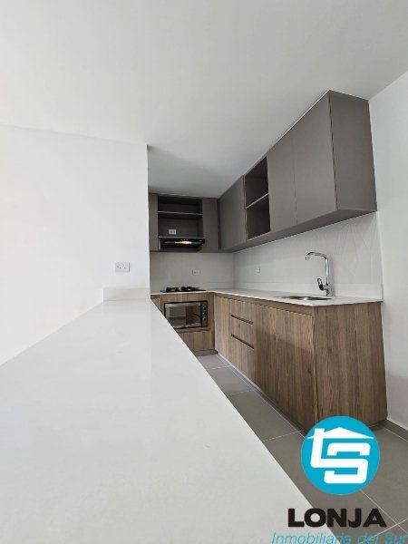 Apartamento en arriendo o venta Antioquia Sabaneta Villas Del Carmen 75 m2 Habitaciones 3 Baños 2 Garajes 0 Precio venta $630000000 Precio arriendo $3000000