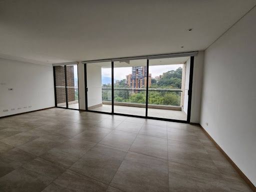 Apartamento en arriendo Antioquia Medellín San Lucas 360 m2 Habitaciones 3 Baños 4 Garajes 2 Precio $15000000