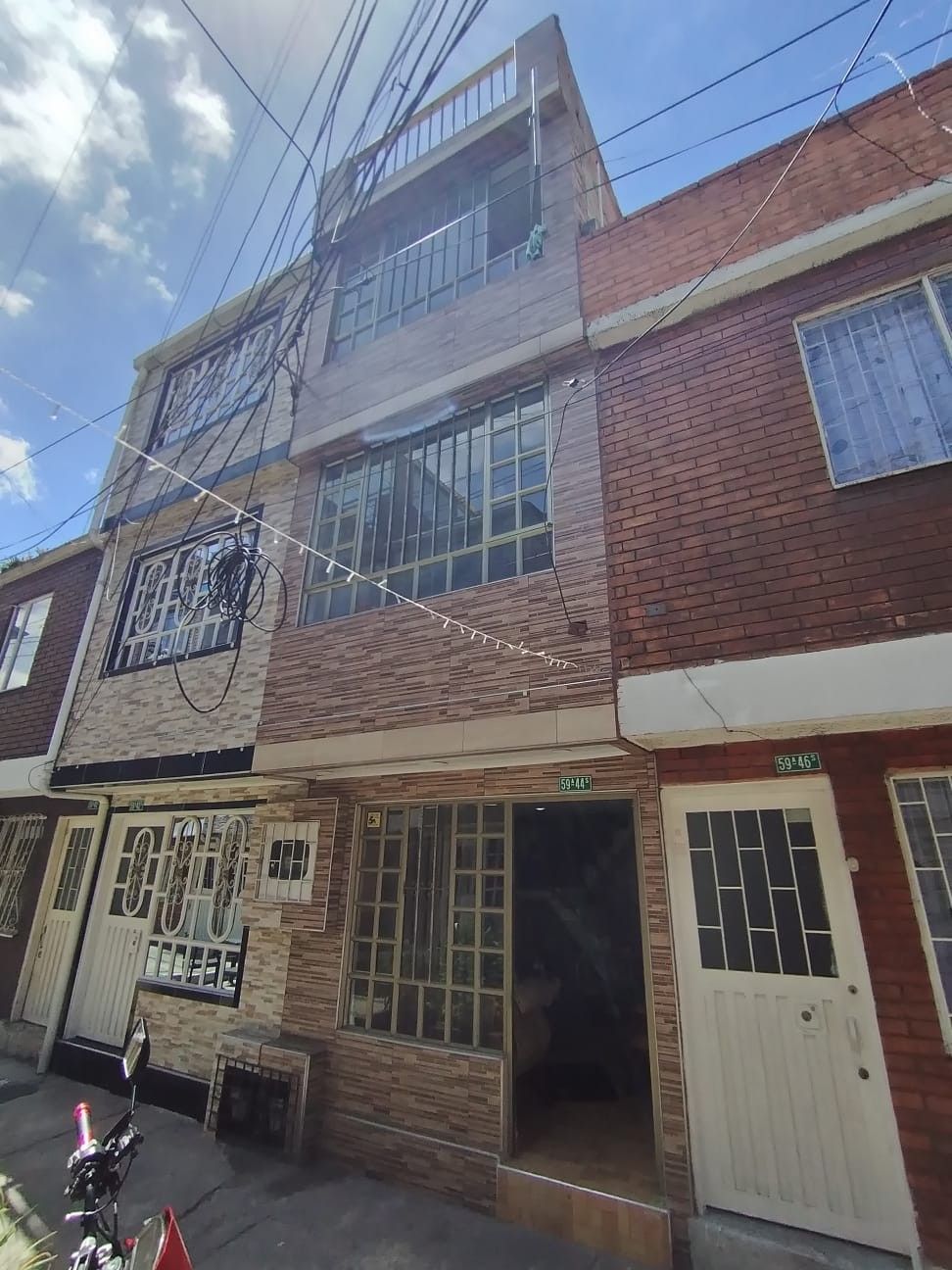 Casa en venta Cundinamarca Bogotá Ub Atlanta 130 m2 Habitaciones 4 Baños 3 Garajes 0 Precio $380000000