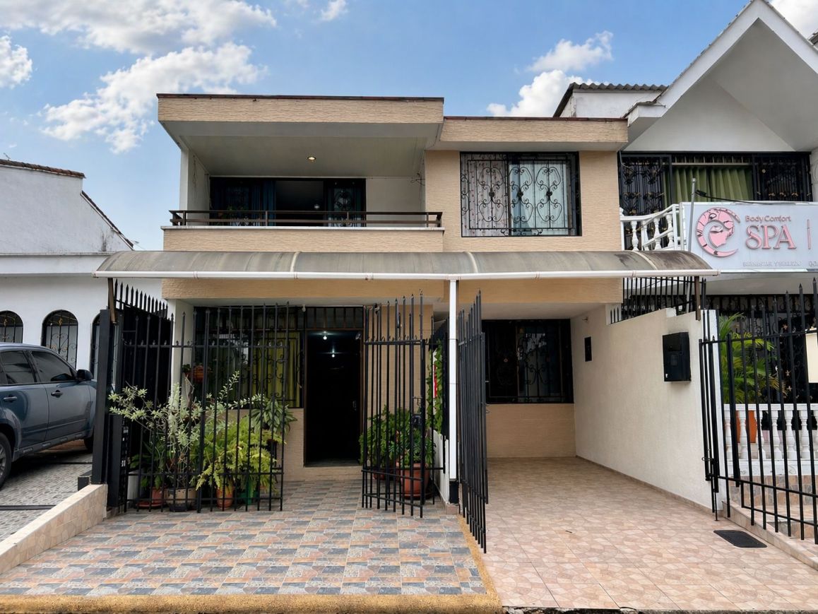 Casa en venta Meta Villavicencio Camoa 300 m2 Habitaciones 6 Baños 3 Garajes 1 Precio $800000000