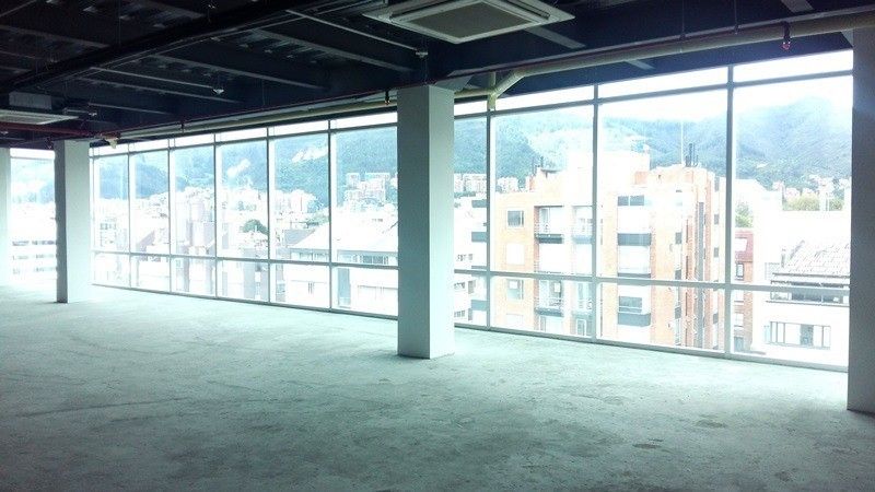 Oficina en arriendo Cundinamarca Bogotá San Patricio 443 m2 Habitaciones 0 Baños 3 Garajes 8 Precio $30000000