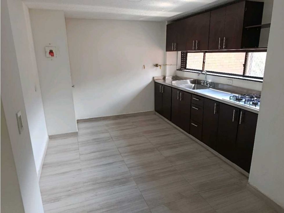 Apartamento en arriendo Antioquia Envigado La Pradera 120 m2 Habitaciones 3 Baños 3 Garajes 1 Precio $4800000