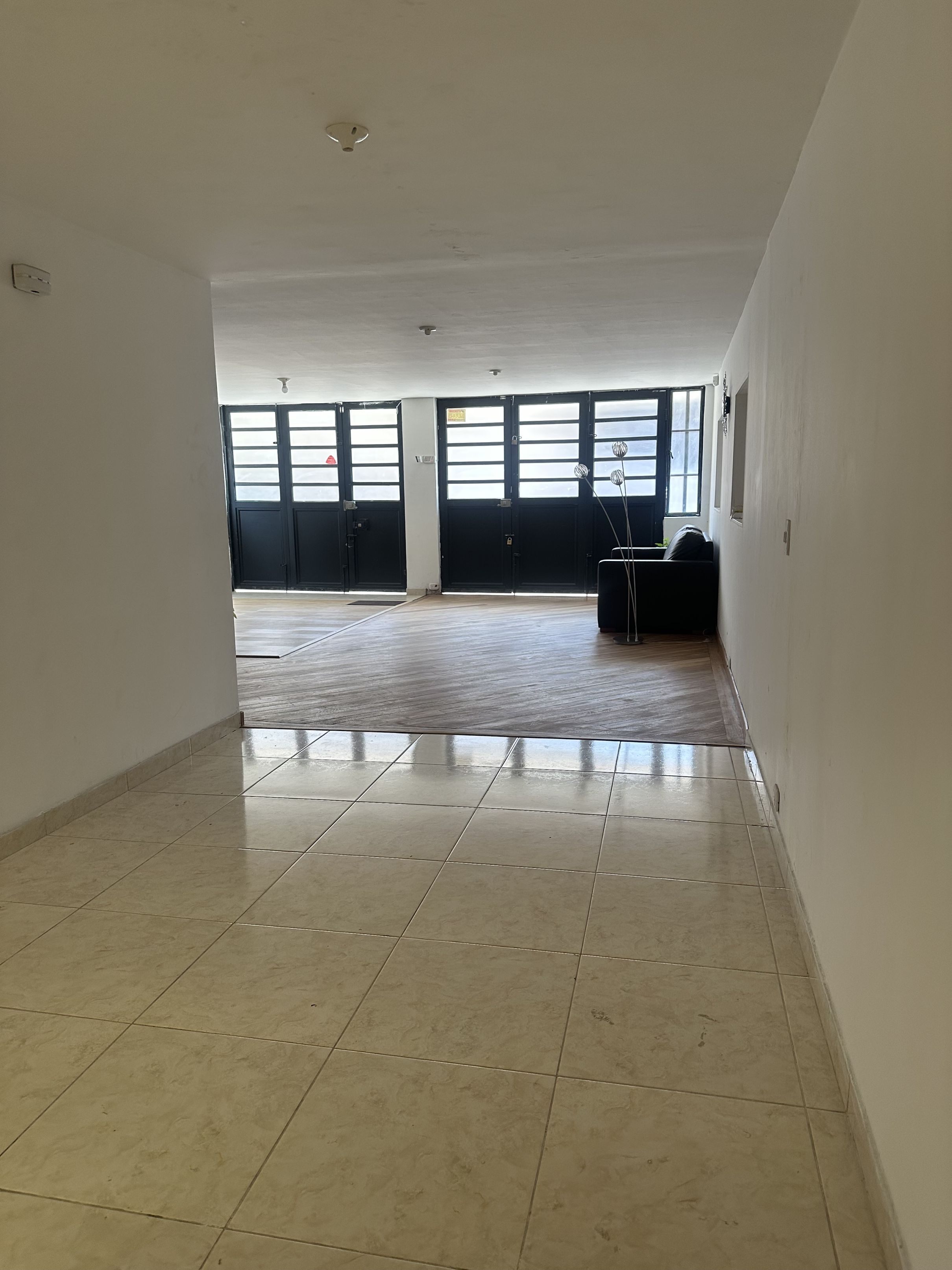 Casa en arriendo Cundinamarca Bogotá Boyacá 310 m2 Habitaciones 4 Baños 2 Garajes 1 Precio $8100000