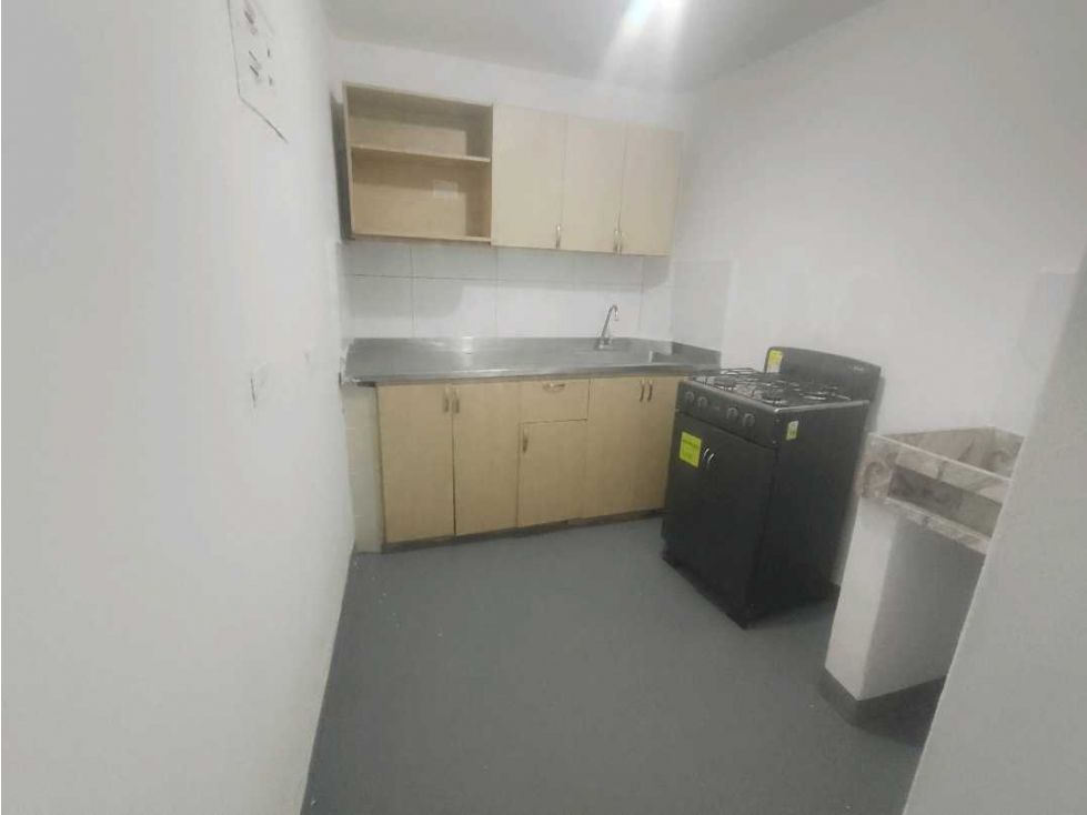Local en arriendo Antioquia Medellín Enciso 50 m2 Habitaciones 0 Baños 1 Garajes 0 Precio $1600000