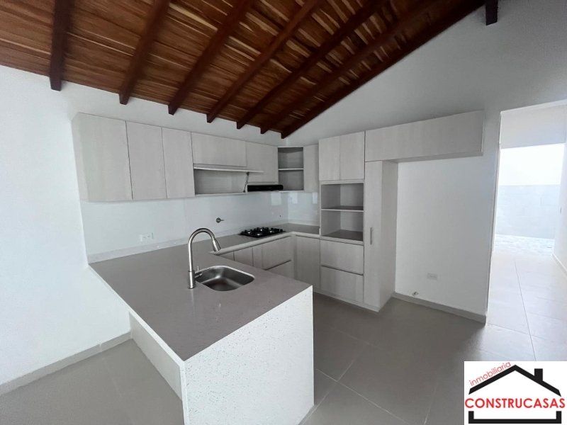 Apartamento en arriendo Antioquia Medellín Buenos Aires 120 m2 Habitaciones 3 Baños 3 Garajes 0 Precio $3500000