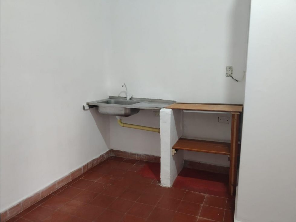 Apartaestudio en arriendo Antioquia Medellín Sucre 25 m2 Habitaciones 0 Baños 1 Garajes 0 Precio $1000000