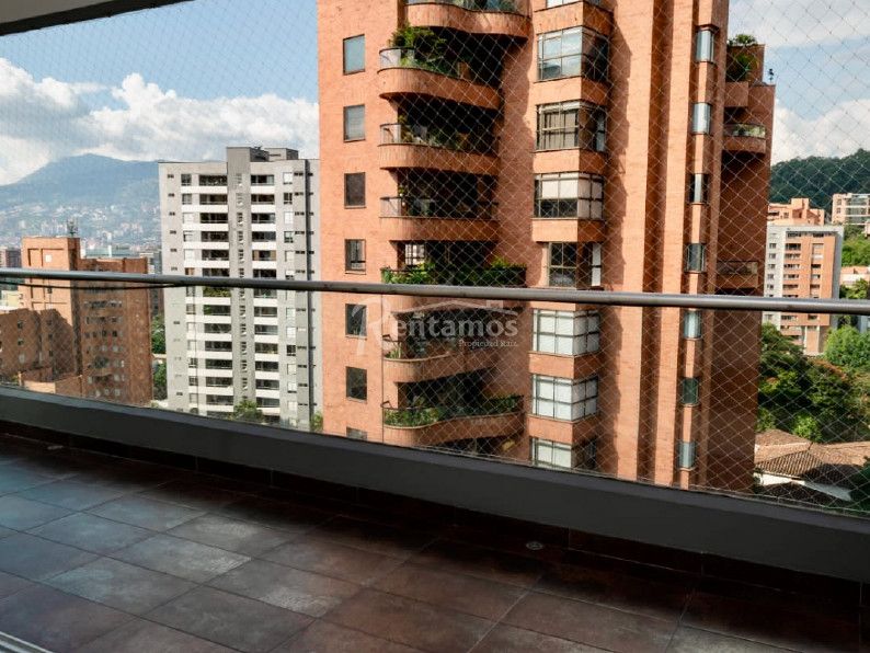 Apartamento en venta Antioquia Medellín La Linde 136 m2 Habitaciones 3 Baños 2 Garajes 2 Precio $1250000000