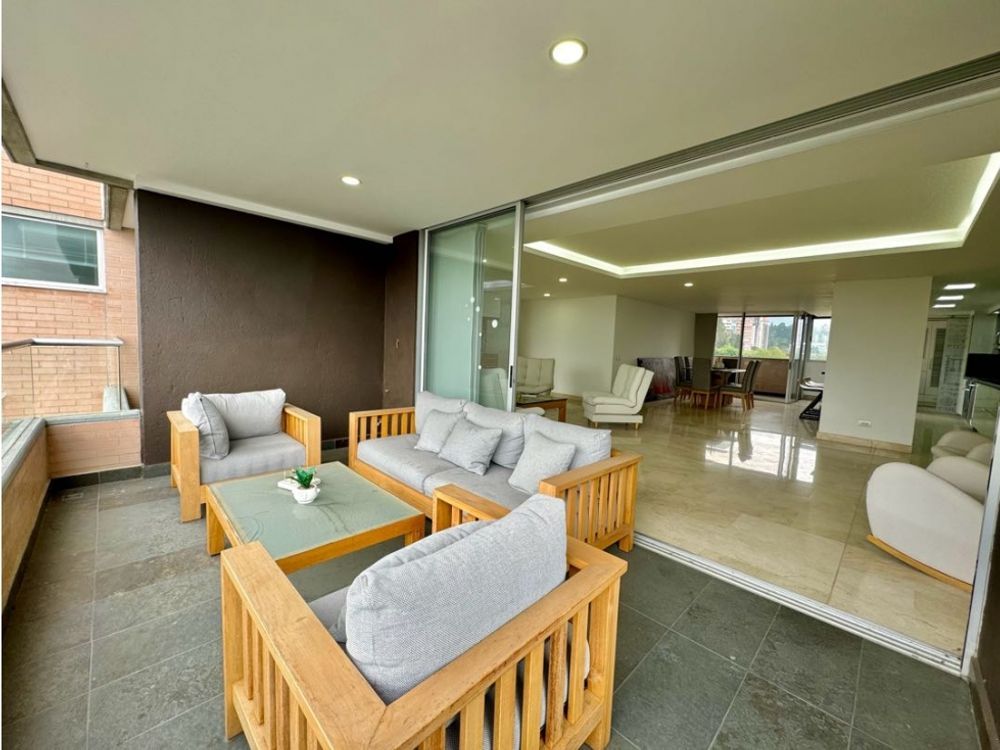 Apartamento en venta Antioquia Envigado La Paz 240 m2 Habitaciones 3 Baños 4 Garajes 4 Precio $1540000000