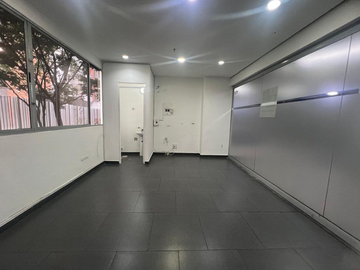 Local en arriendo Antioquia Medellín Altos Del Poblado 34 m2 Habitaciones 0 Baños 1 Garajes 0 Precio $4800000