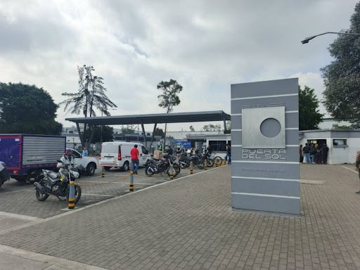 Oficina en arriendo Cundinamarca Bogotá Los Álamos 82 m2 Habitaciones 0 Baños 0 Garajes 2 Precio $5200000