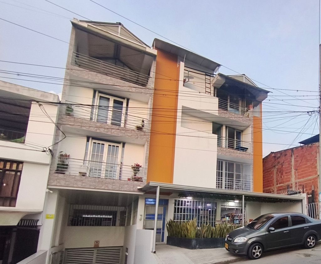 Casa en venta Cundinamarca Fusagasugá Cr El Recreo De Los Sauces 99 m2 Habitaciones 3 Baños 3 Garajes 1 Precio $430000000