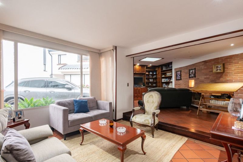 Casa en venta Cundinamarca Bogotá Cedritos 141 m2 Habitaciones 4 Baños 4 Garajes 2 Precio $980000000