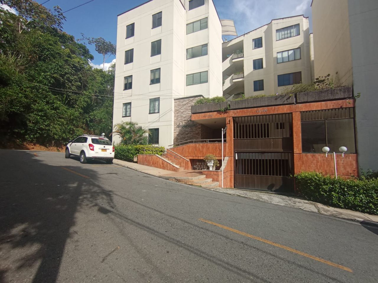 Apartamento en venta Santander Bucaramanga La Floresta 88 m2 Habitaciones 3 Baños 3 Garajes 1 Precio $315000000