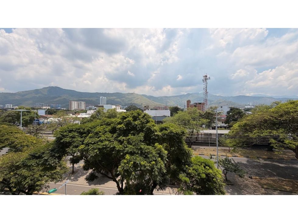Apartamento en arriendo Valle Del Cauca Cali Prados Del Norte 120 m2 Habitaciones 3 Baños 3 Garajes 2 Precio $3100000
