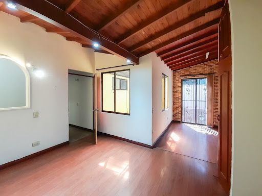 Casa en arriendo Antioquia Envigado Trianon 184 m2 Habitaciones 3 Baños 3 Garajes 1 Precio $4700000