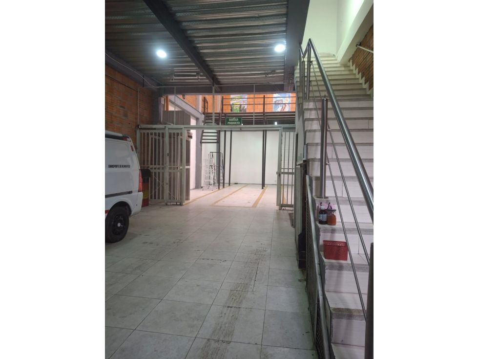 Bodega en venta Cundinamarca Bogotá Ciudad Quirigua 328 m2 Habitaciones 0 Baños 6 Garajes 0 Precio $1300000000