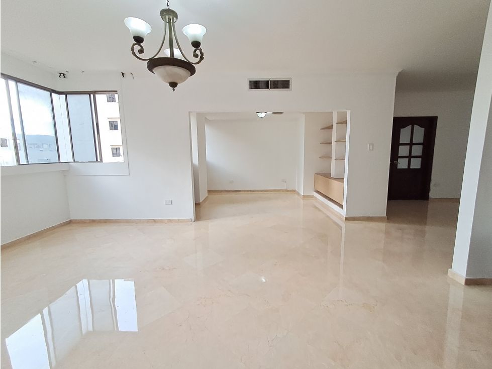 Apartamento en arriendo Atlántico Barranquilla Altos Del Prado 200 m2 Habitaciones 3 Baños 4 Garajes 2 Precio $6000000