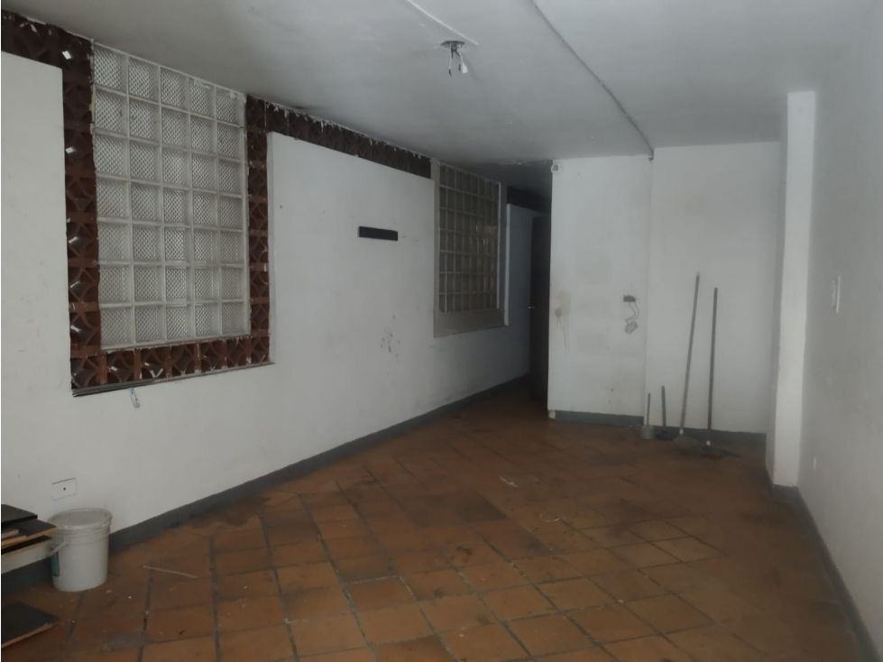 Local en venta Antioquia Medellín Boston 75 m2 Habitaciones 0 Baños 1 Garajes 0 Precio $190000000