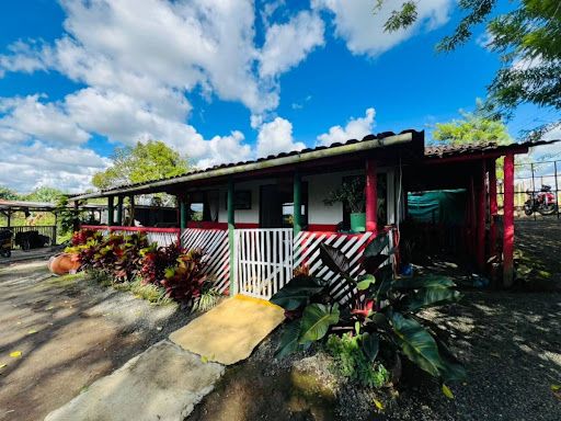 Finca en venta Risaralda Pereira Pereira 3660 m2 Habitaciones 4 Baños 2 Garajes 0 Precio $420000000