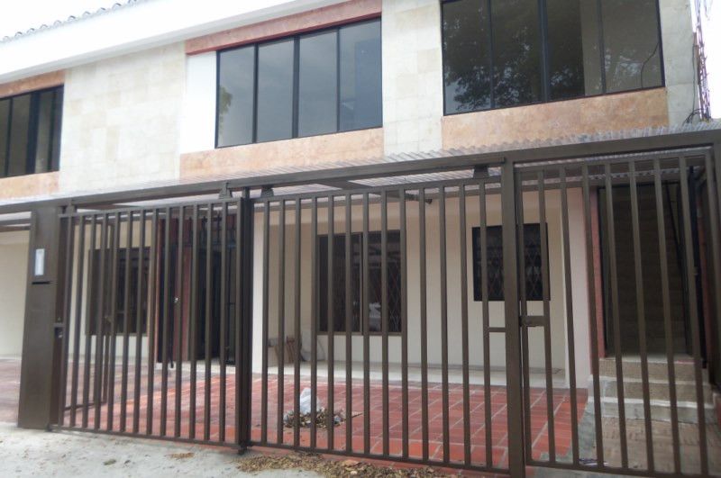 Apartaestudio en arriendo Valle Del Cauca Cali Prados Del Norte 55 m2 Habitaciones 2 Baños 1 Garajes 1 Precio $1250000