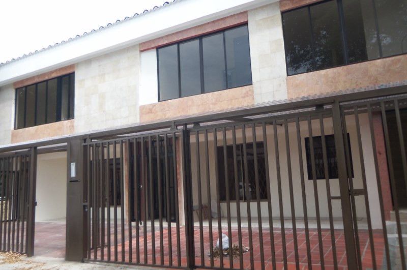 Apartaestudio en arriendo Valle Del Cauca Cali Prados Del Norte 55 m2 Habitaciones 2 Baños 1 Garajes 1 Precio $1300000