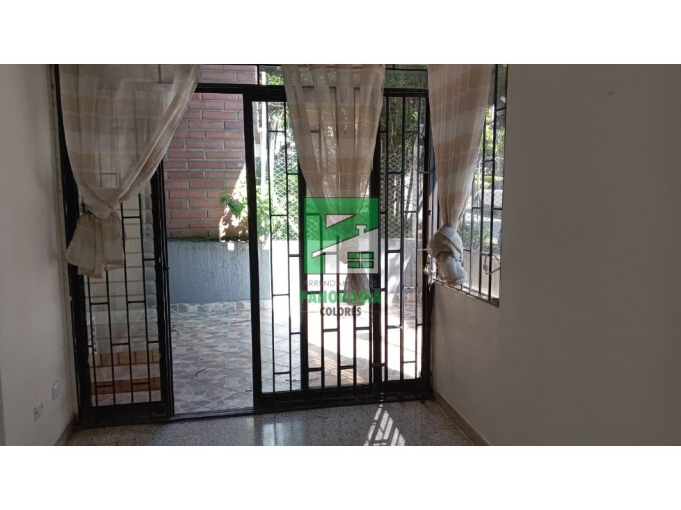 Casa en arriendo Antioquia Medellín Ferreni 280 m2 Habitaciones 6 Baños 4 Garajes 1 Precio $4300000
