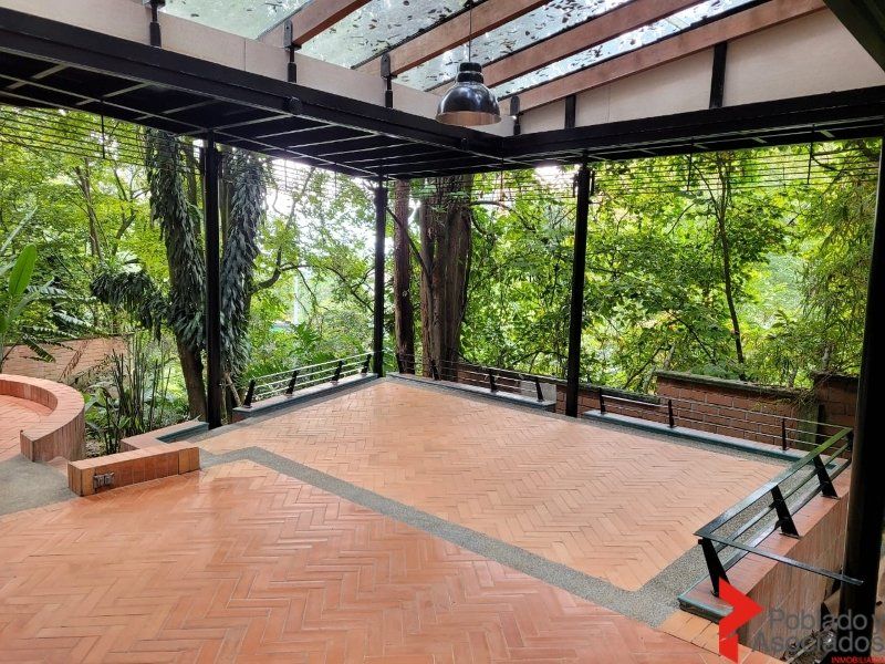 Apartaestudio en arriendo Antioquia Medellín El Tesoro 55 m2 Habitaciones 1 Baños 1 Garajes 1 Precio $3900000