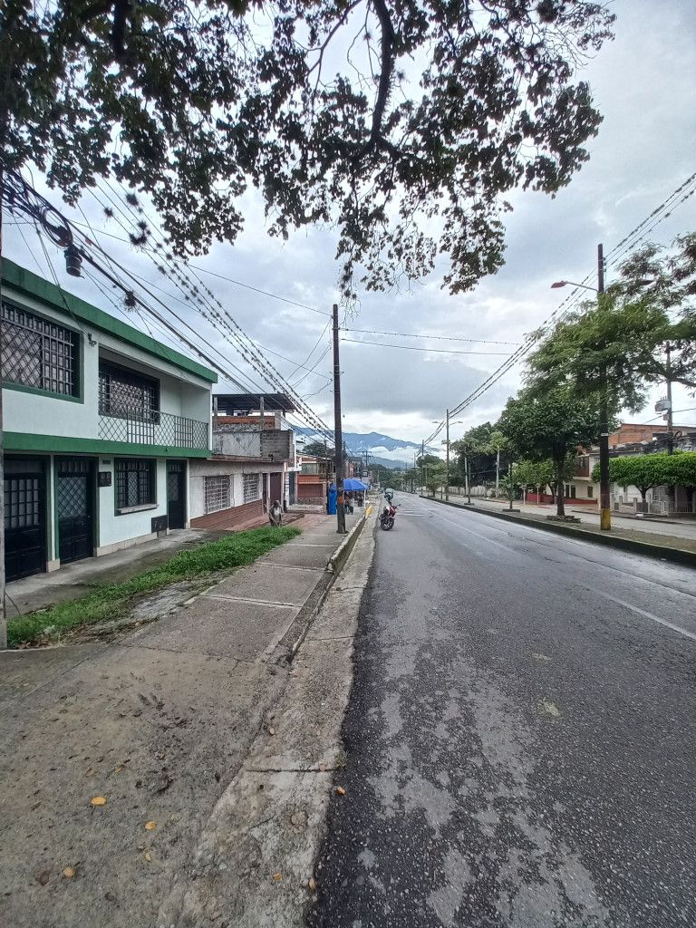 Casa en venta Tolima Ibagué San Isidro 283 m2 Habitaciones 6 Baños 3 Garajes 1 Precio $560000000