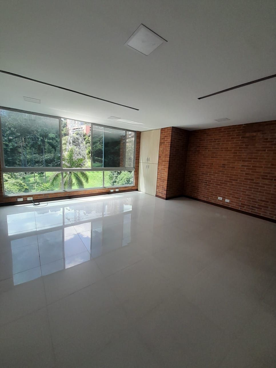 Oficina en arriendo Antioquia Medellín San Diego 60 m2 Habitaciones 0 Baños 1 Garajes 1 Precio $5652500