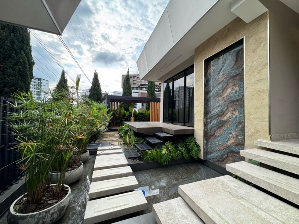 Casa en arriendo Quindío Armenia Sector Fogata 320 m2 Habitaciones 9 Baños 10 Garajes 1 Precio $13000000