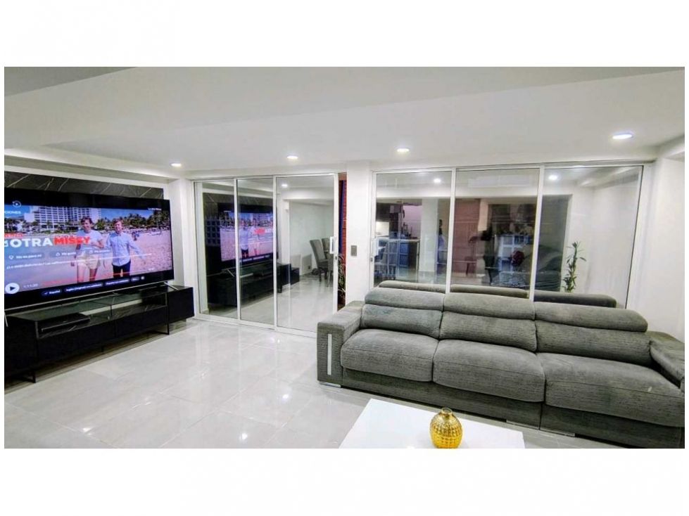 Casa en venta Antioquia Medellín La Mota 198 m2 Habitaciones 3 Baños 4 Garajes 2 Precio $1600000000