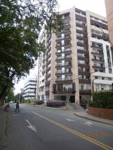 Oficina en arriendo Valle Del Cauca Cali Ciudadela Campestre 87 m2 Habitaciones 0 Baños 2 Garajes 2 Precio $6900000