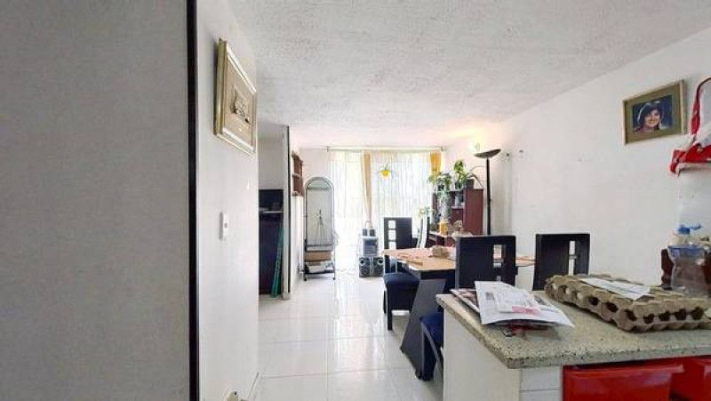 Apartamento en venta Cundinamarca Soacha Cr Almendro 54 m2 Habitaciones 3 Baños 2 Garajes 0 Precio $175000000