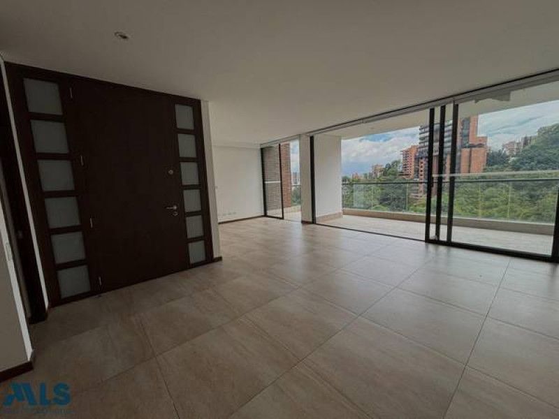 Apartamento en venta Antioquia Medellín San Lucas 260 m2 Habitaciones 3 Baños 3 Garajes 4 Precio $2830000000