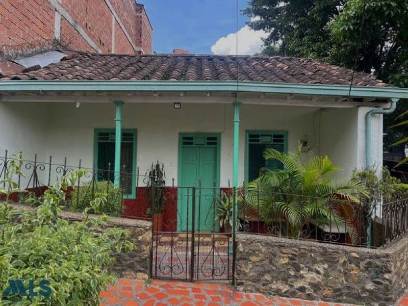 Casa en venta Antioquia Medellín La Milagrosa 164 m2 Habitaciones 5 Baños 2 Garajes 0 Precio $830000000