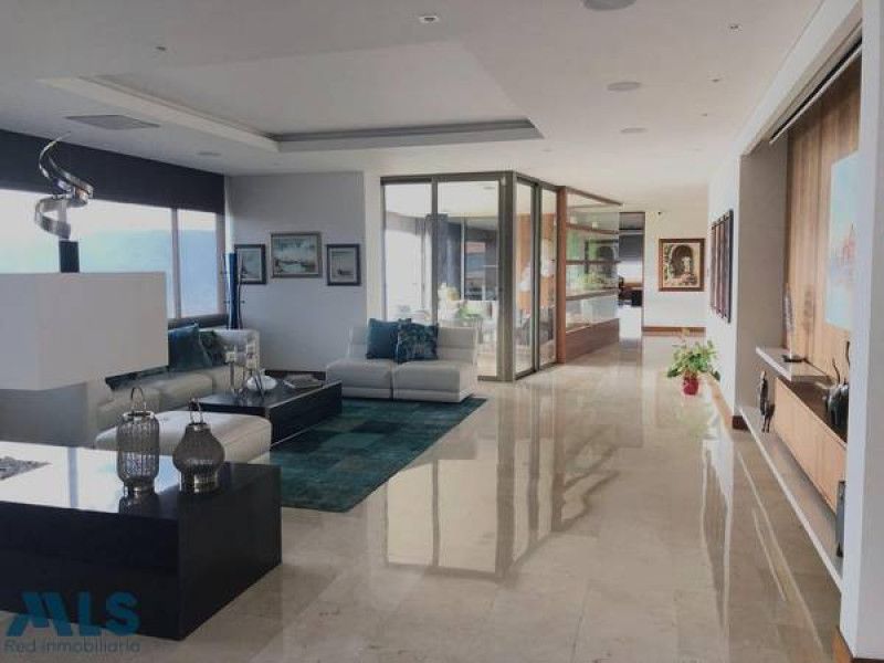 Apartamento en venta Antioquia Medellín Altos Del Poblado 428 m2 Habitaciones 3 Baños 3 Garajes 3 Precio $4800000000
