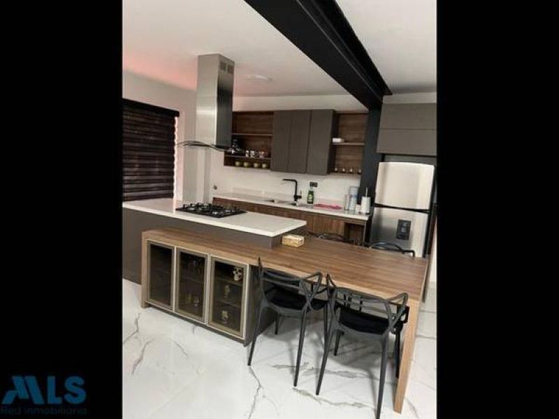 Apartamento en venta Antioquia Medellín Lorena 98 m2 Habitaciones 1 Baños 1 Garajes 1 Precio $590000000