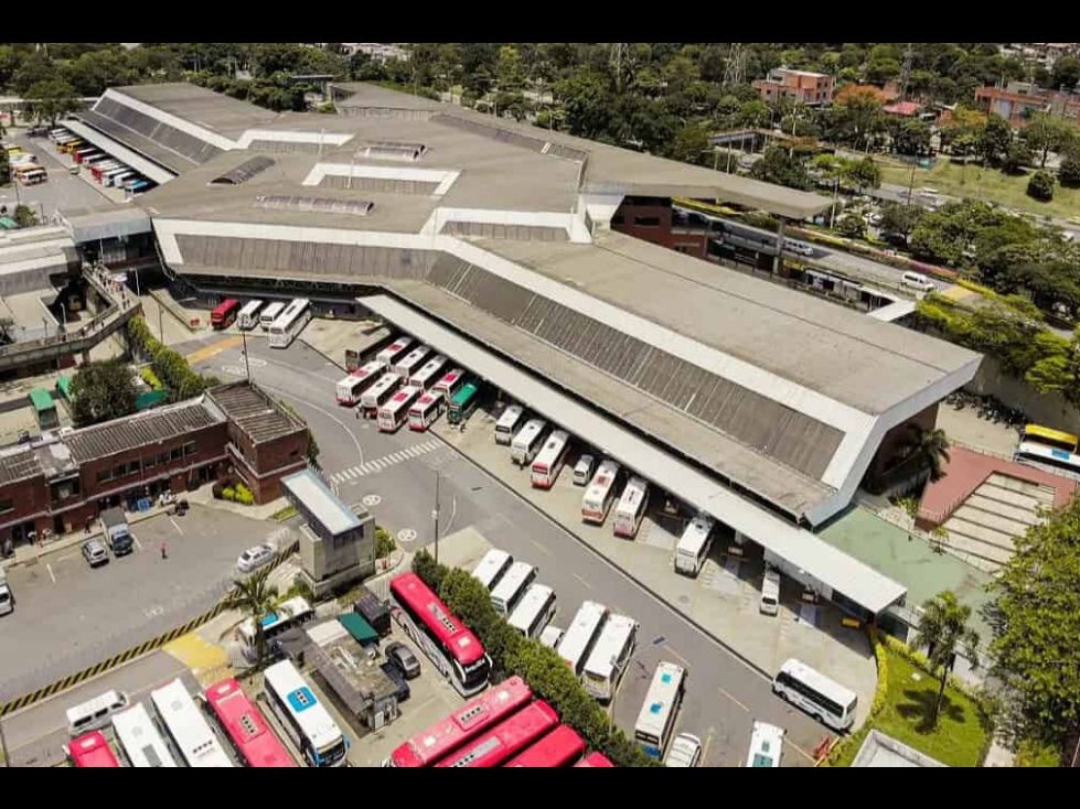 Local en arriendo Antioquia Medellín Terminal De Transporte 26 m2 Habitaciones 0 Baños 0 Garajes 0 Precio $2500000