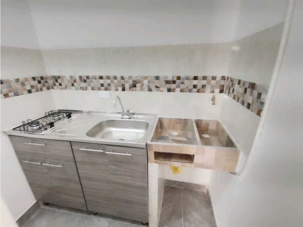 Local en arriendo Antioquia Medellín La Milagrosa 20 m2 Habitaciones 0 Baños 1 Garajes 0 Precio $1080000