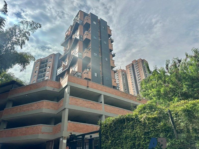 Apartamento en arriendo o venta Antioquia Medellín Castropol 80 m2 Habitaciones 3 Baños 2 Garajes 0 Precio venta $720000000 Precio arriendo $4300000