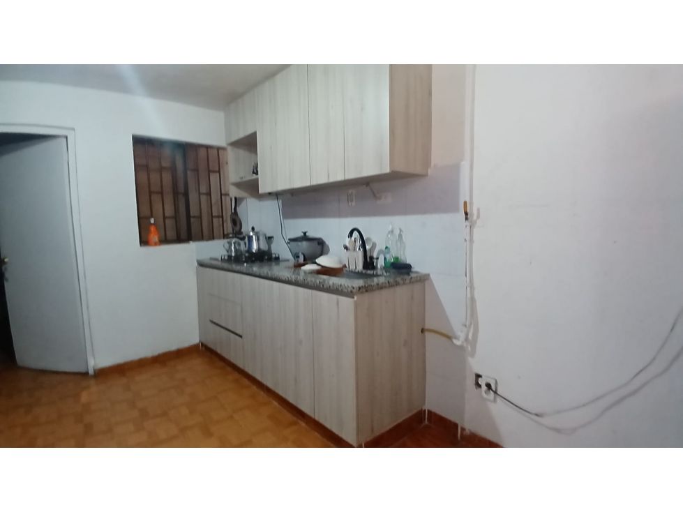 Apartamento en venta Antioquia Medellín Girardot 65 m2 Habitaciones 2 Baños 1 Garajes 0 Precio $240000000