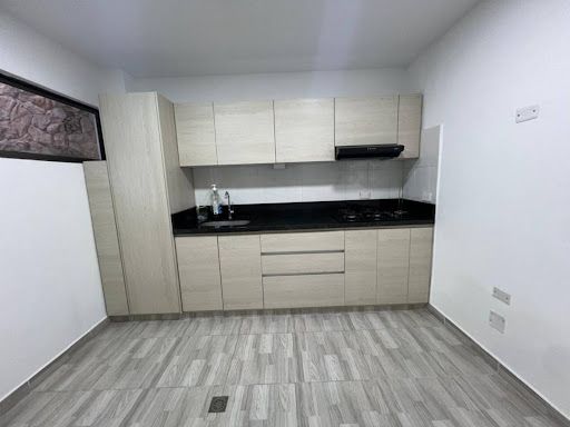 Apartamento en arriendo Valle Del Cauca Cali El Jardín 175 m2 Habitaciones 3 Baños 3 Garajes 2 Precio $1800000