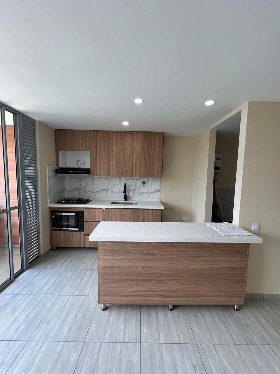 Apartamento en arriendo Antioquia Bello Zona Industrial 1 80 m2 Habitaciones 3 Baños 2 Garajes 1 Precio $2500000