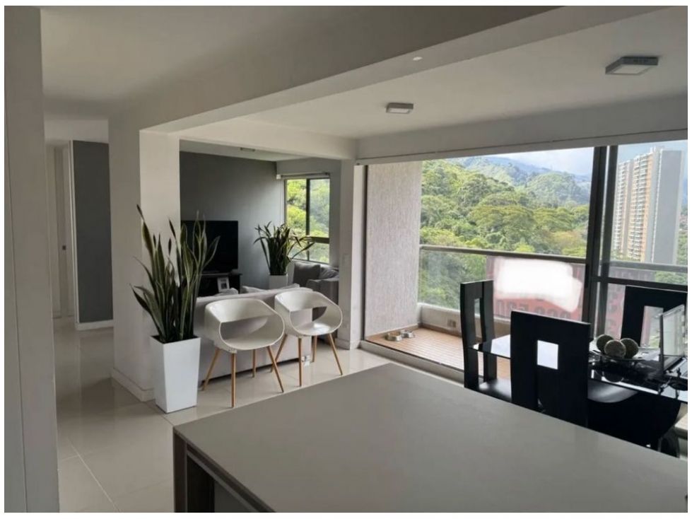 Apartamento en venta Antioquia Medellín Loma De Los Bernal 68 m2 Habitaciones 3 Baños 2 Garajes 1 Precio $580000000