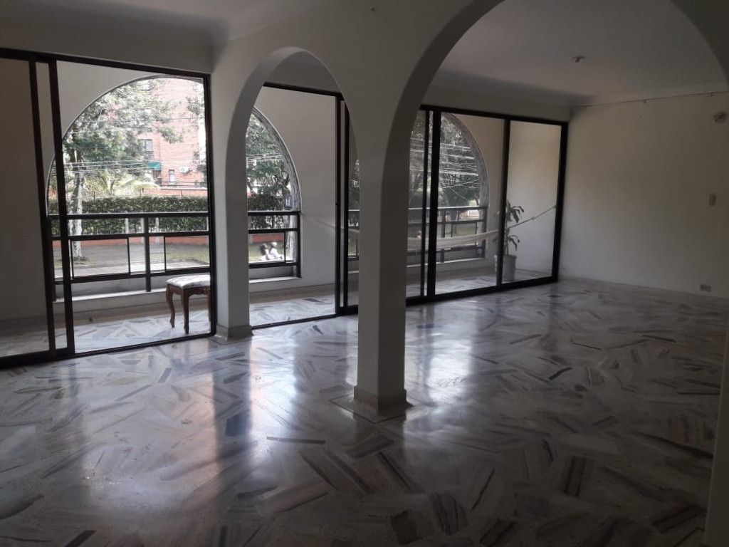 Local en arriendo Valle Del Cauca Cali El Ingenio 70 m2 Habitaciones 0 Baños 1 Garajes 0 Precio $2000000